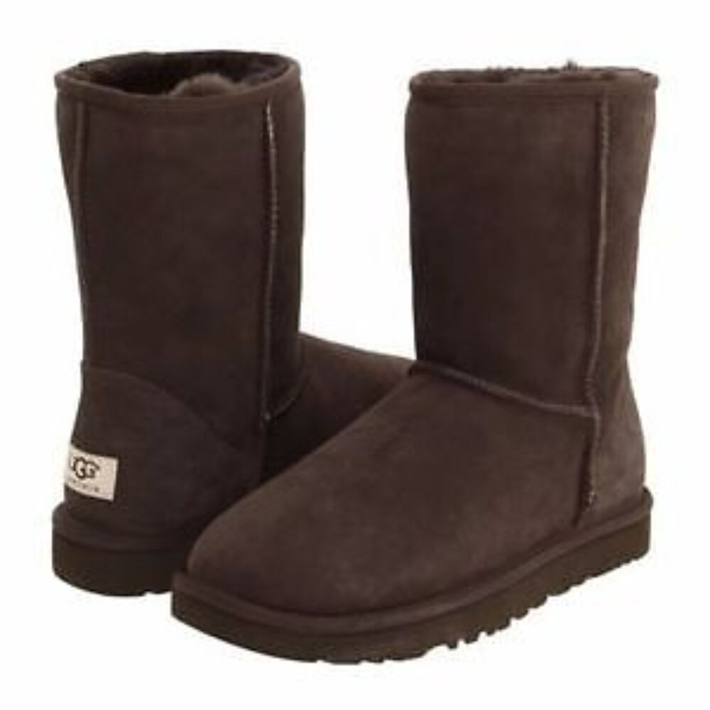 UGG Classic Short II Boot Chocolate Brown Size 8